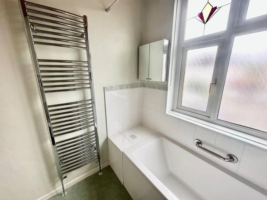4 Bed House In Daneby Road,Se6 Villa Catford Kültér fotó