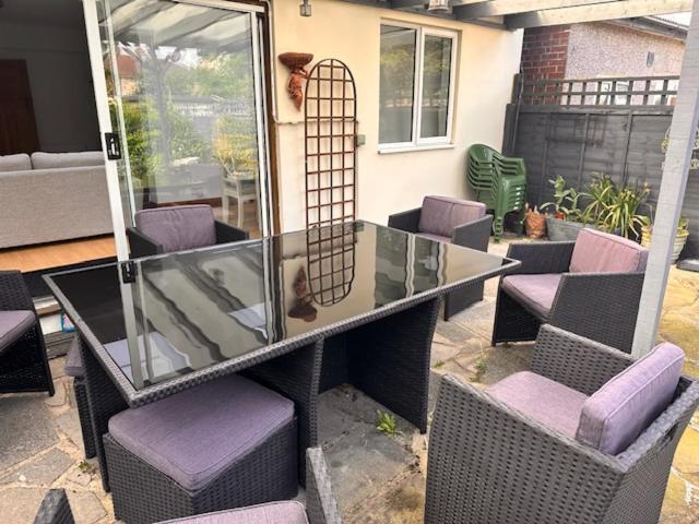 4 Bed House In Daneby Road,Se6 Villa Catford Kültér fotó